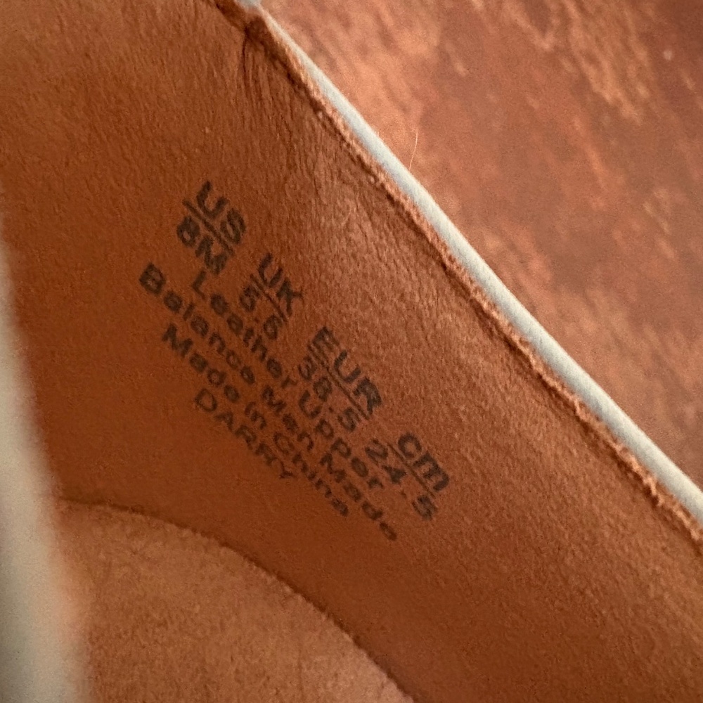 Naturalizer Loafers - Picture 3 of 5